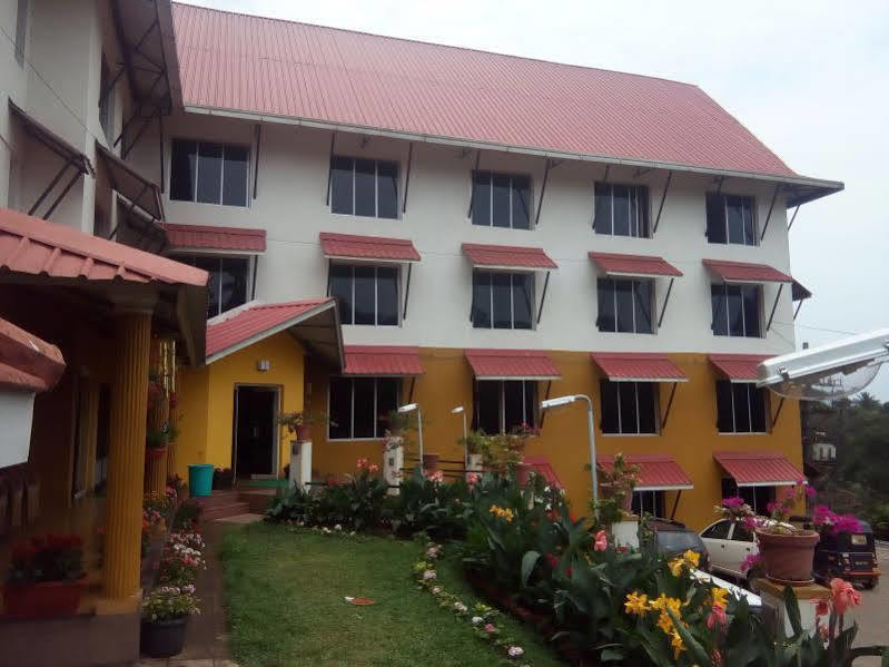 Hotel Sri Venkateshwara Residency Madikeri Exterior foto